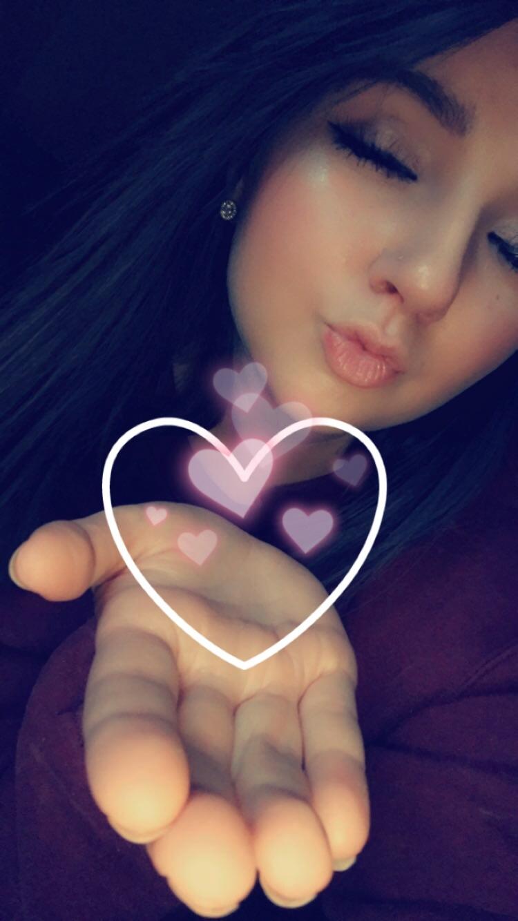 Alexisj🤤