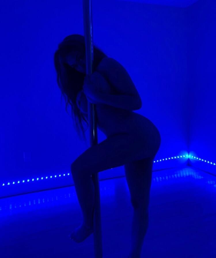 AM