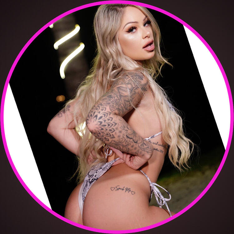 🎂 BDAY Todayyy 🎂 Brooke is 𝗖𝗥𝗘𝗔𝗠𝗬 🥛