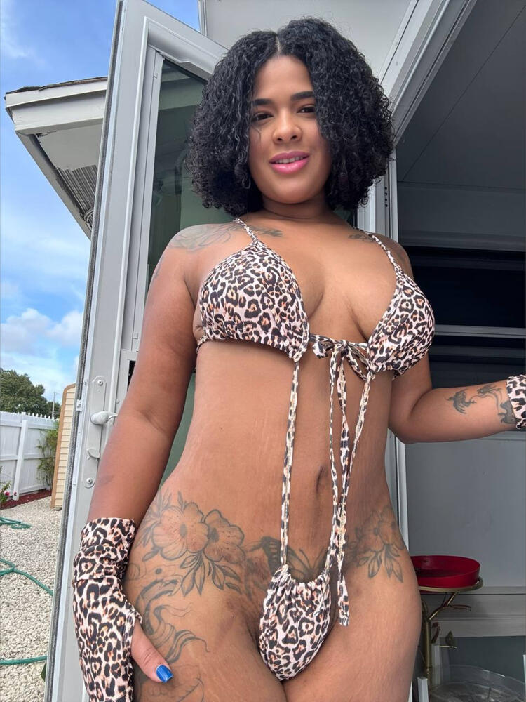 FATTEST PUSSY ON INTERNET 🥵🔥