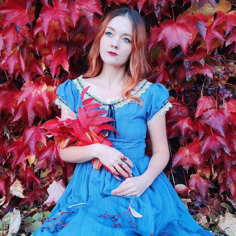 Elian Kat 🦊 Redhead
