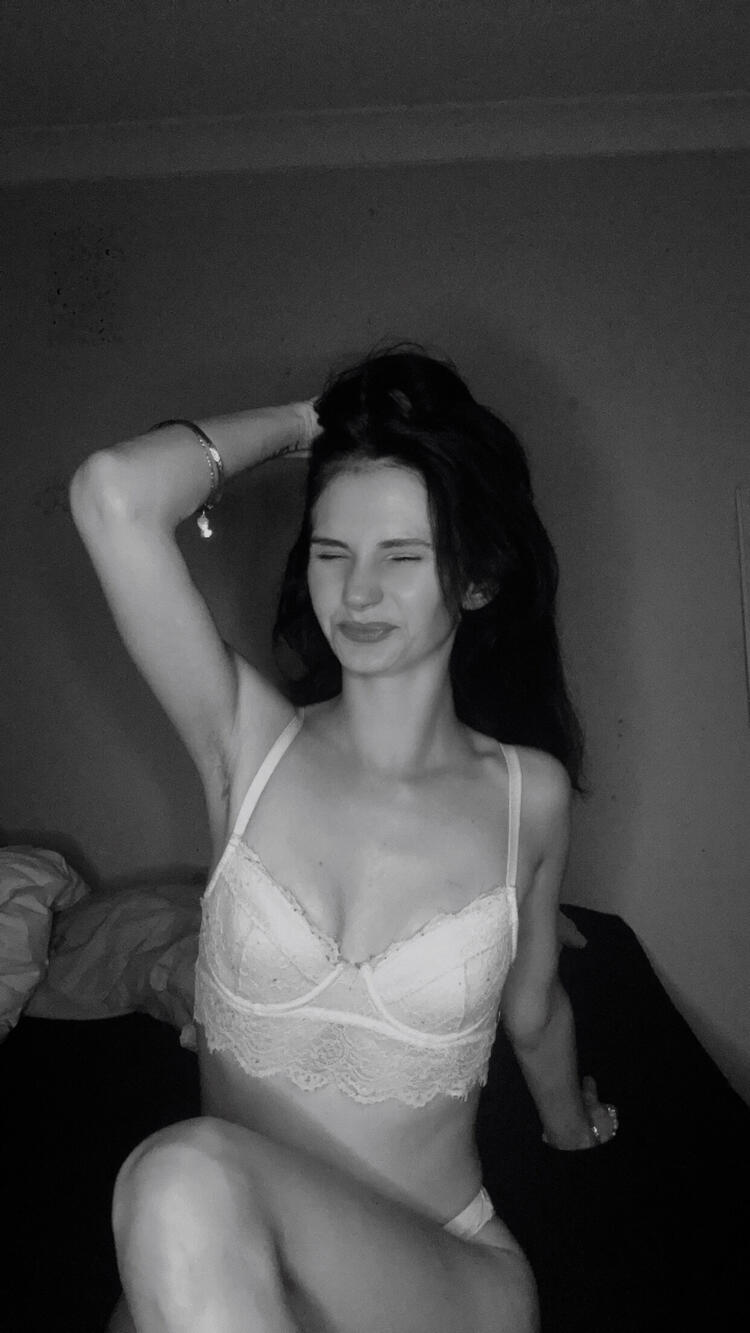 L 🌸🫧