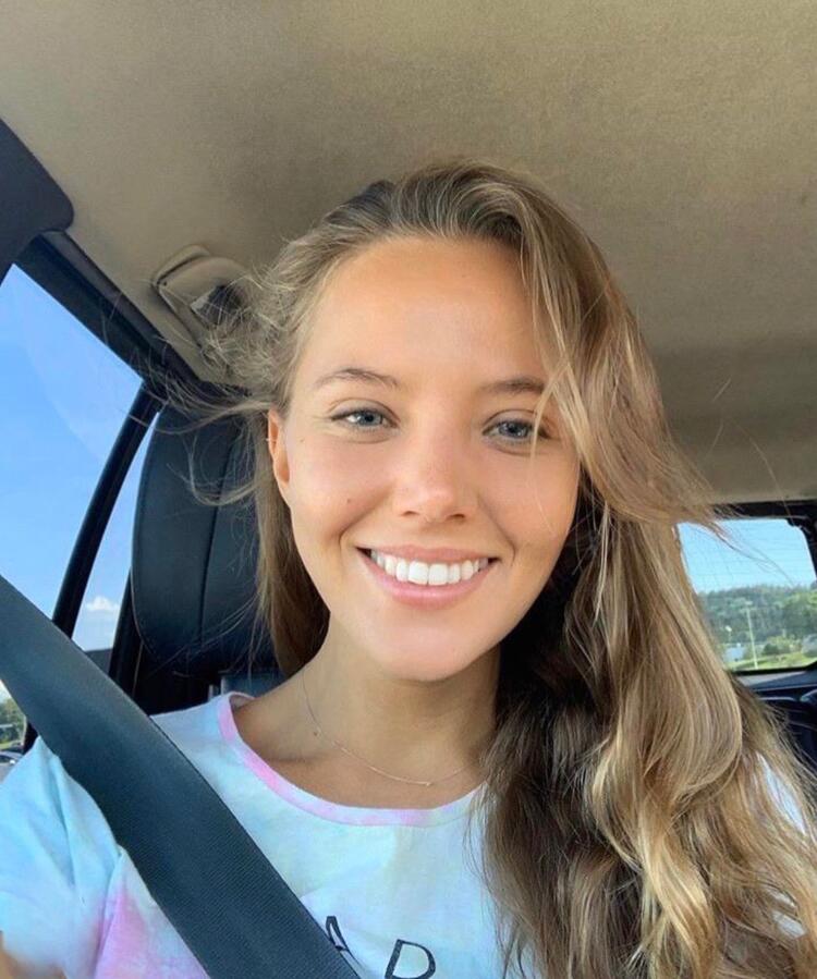 Katya Clover 🍀 natural beauty 💚