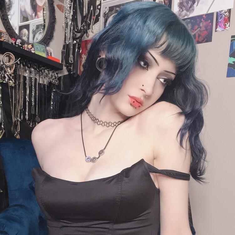 big titty goth gf 🦇