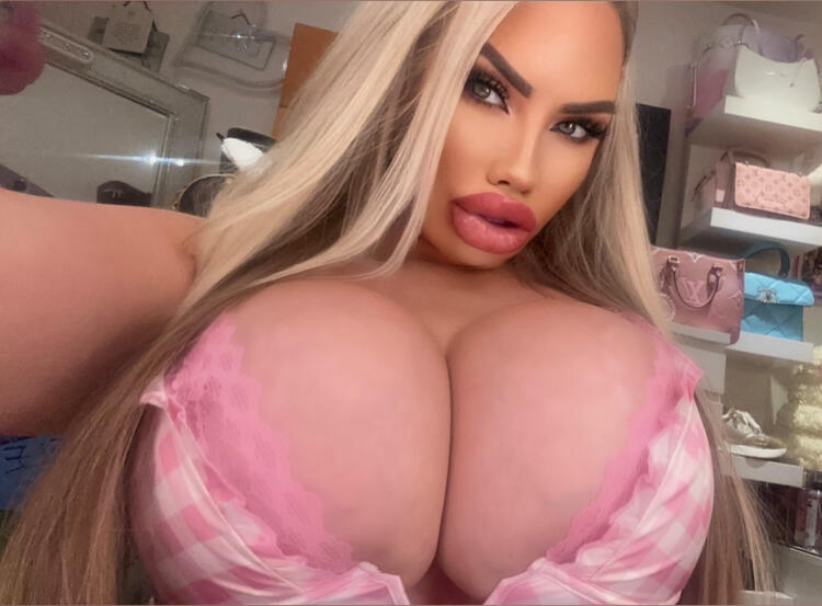 BUSTY BIMBO 💕 Lexi 🎀