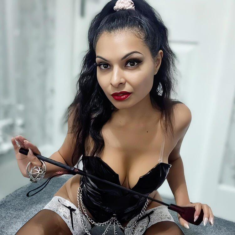 Goddess Priya Moore 🔞