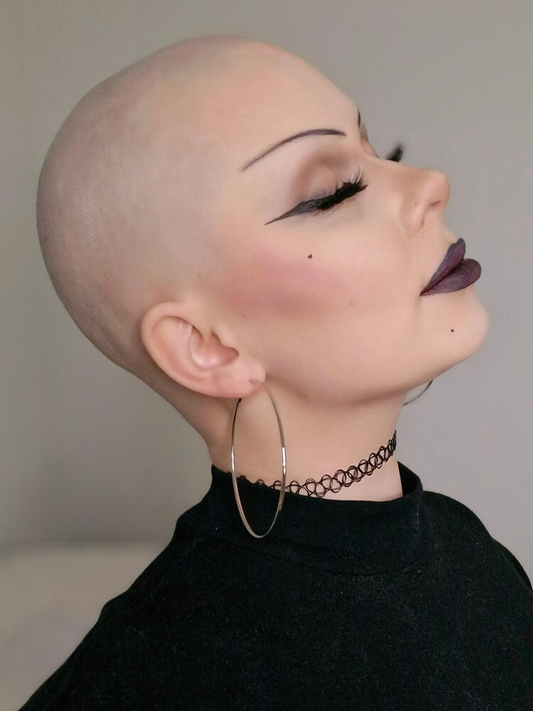 Nyla the goth mommy FREE