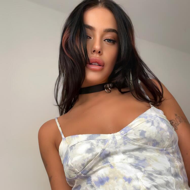 R I A N N A 🌹