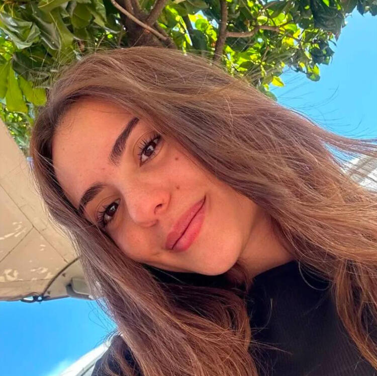 Clara