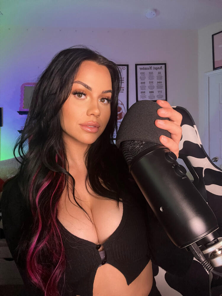 ShotsofSimone 💋