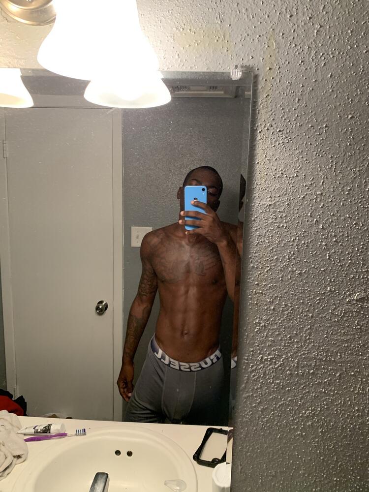 SkinnyWithDick