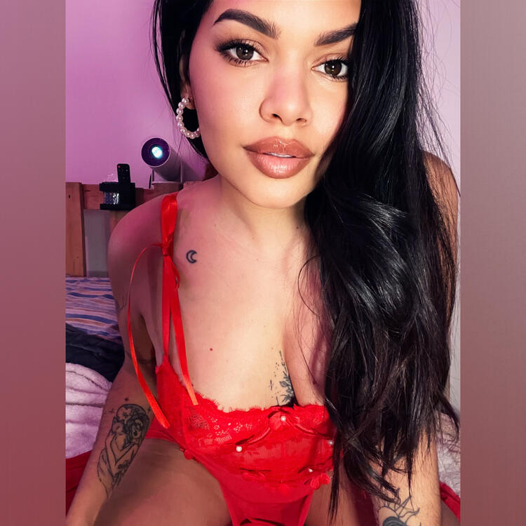 🌺Olivia Jones🌺✨💓YOUR GIRLFRIEND💓
