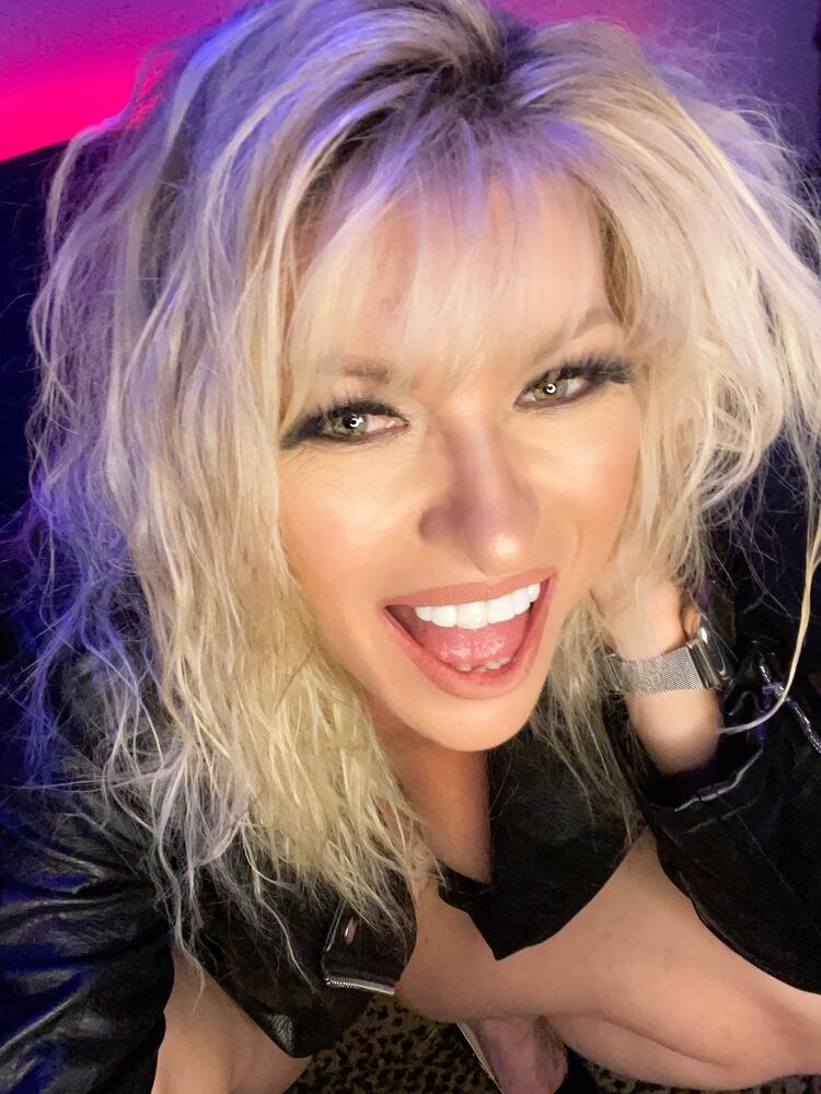 💋𝕋𝕙𝕖 𝕋𝕪𝕝𝕖𝕟𝕖 𝔹𝕦𝕔𝕜💋
