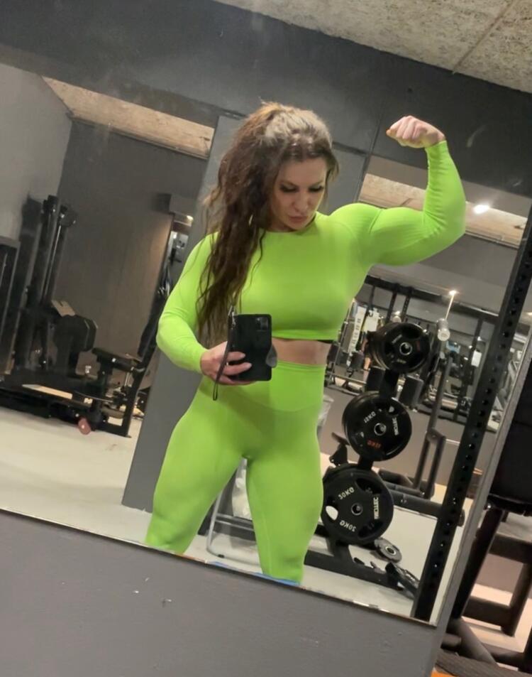 Fitnessgirl Athene