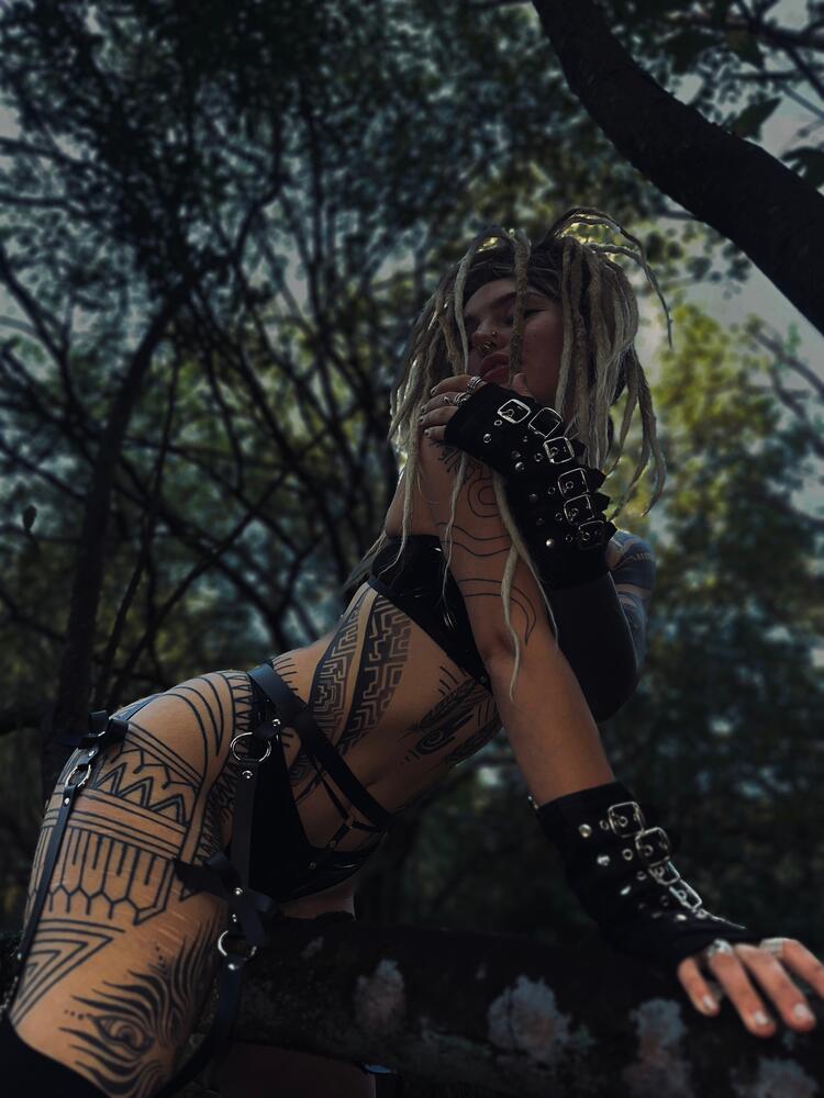 🥀𝔓𝔬𝔭𝔭𝔦𝔢 / ℜ𝔢𝔡🥀